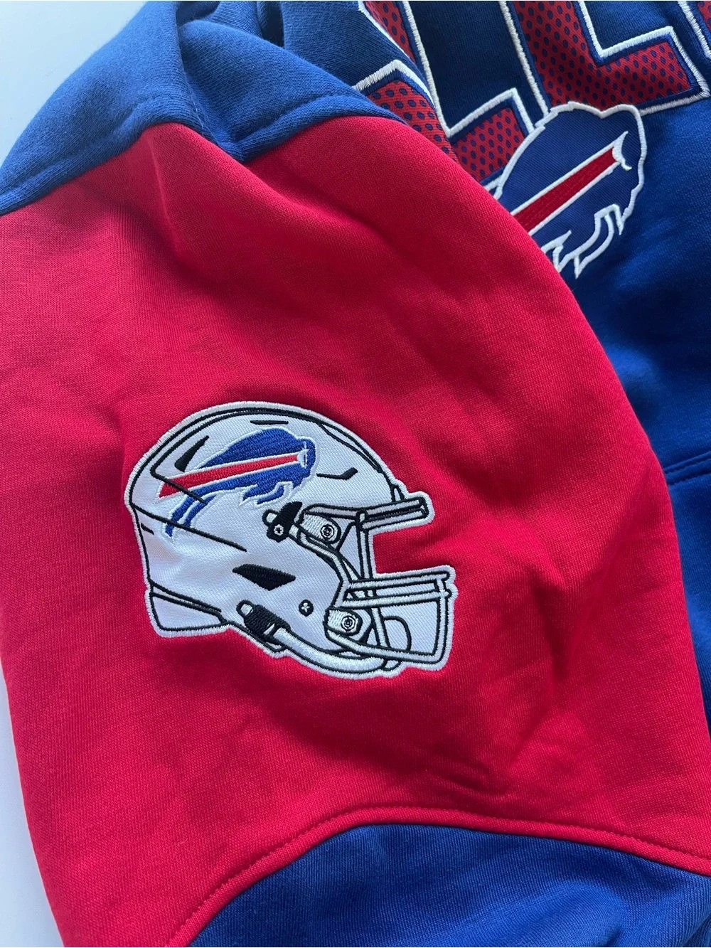 Buffalo Bills Hoodie (Men’s Size L) NFL Sweatshirt Red Blue Patches Like New